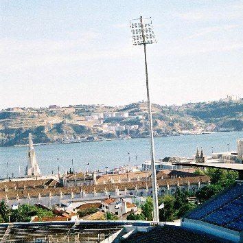 STADIUM MAST