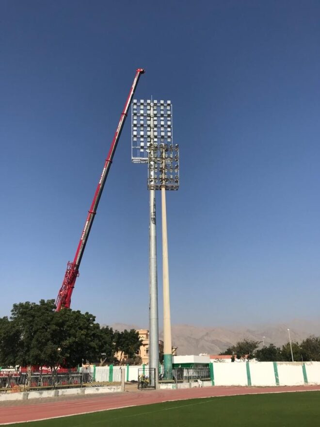 STADIUM MAST
